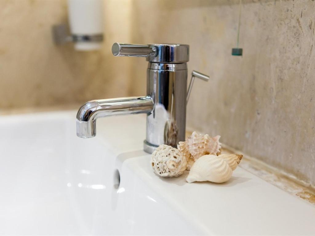 Birch House Bed & Breakfast Веймут Номер фото