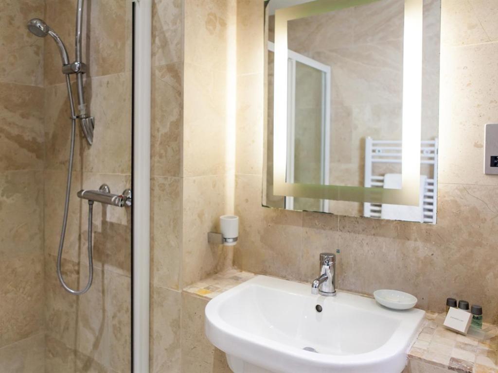 Birch House Bed & Breakfast Веймут Номер фото