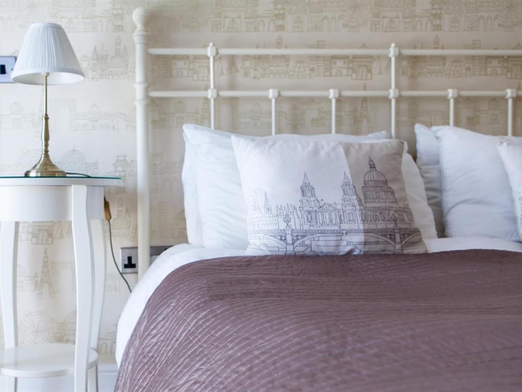 Birch House Bed & Breakfast Веймут Номер фото